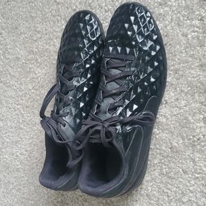 Women's soccer cleats